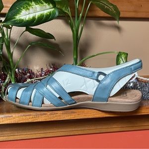 EARTH ORIGINS BERRI LEATHER CLOSED TOE LEATHER SANDAL. SIZE 11 W. MOROCCAN BLUE.